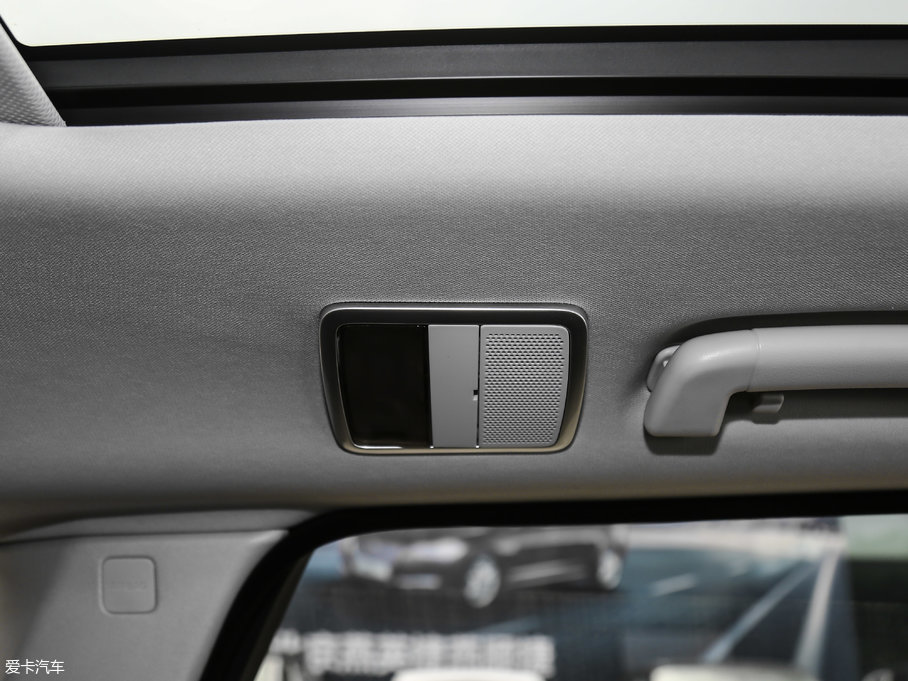 2017\(yn) 3.0 V6 SC HSE