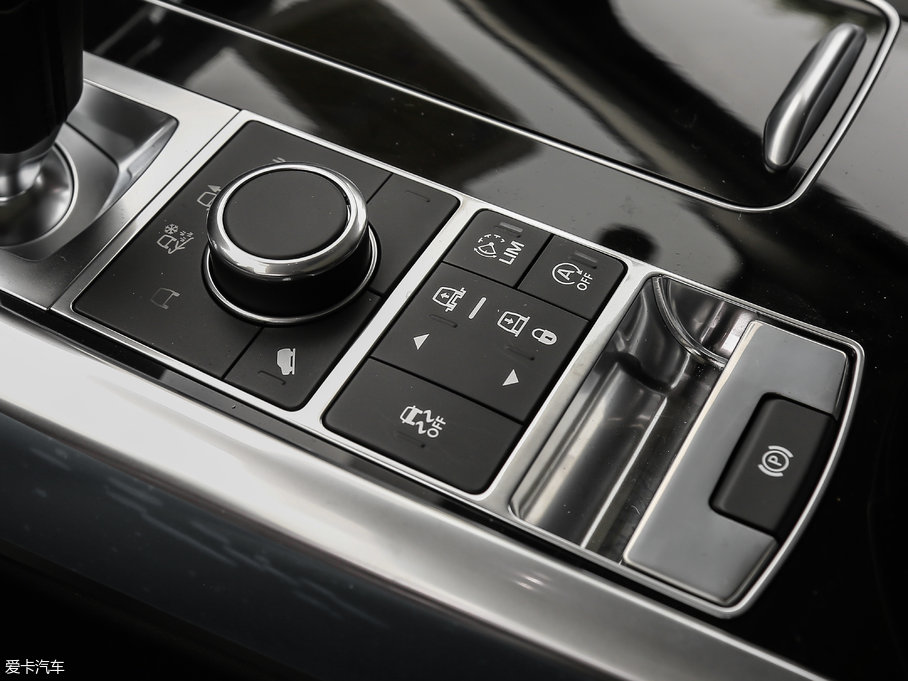 2017����\�� 3.0 V6 SC HSE