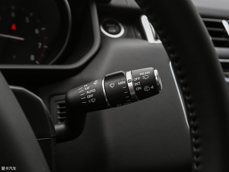 2017����\(y��n)��(d��ng) 3.0 V6 SC HSE