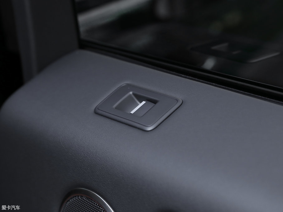 2017\(yn)(dng) 3.0 V6 SC HSE