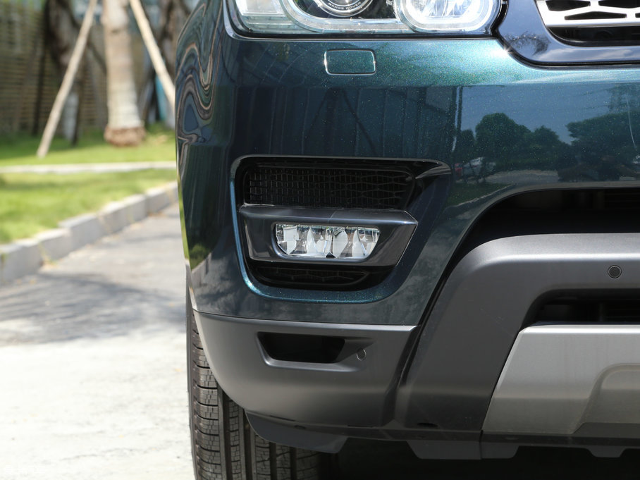 2017\ 3.0 V6 SC SE