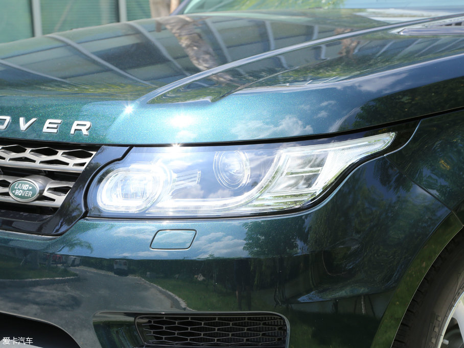 2017\ 3.0 V6 SC SE