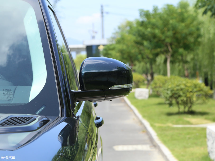 2017\(yn)(dng) 3.0 V6 SC SE