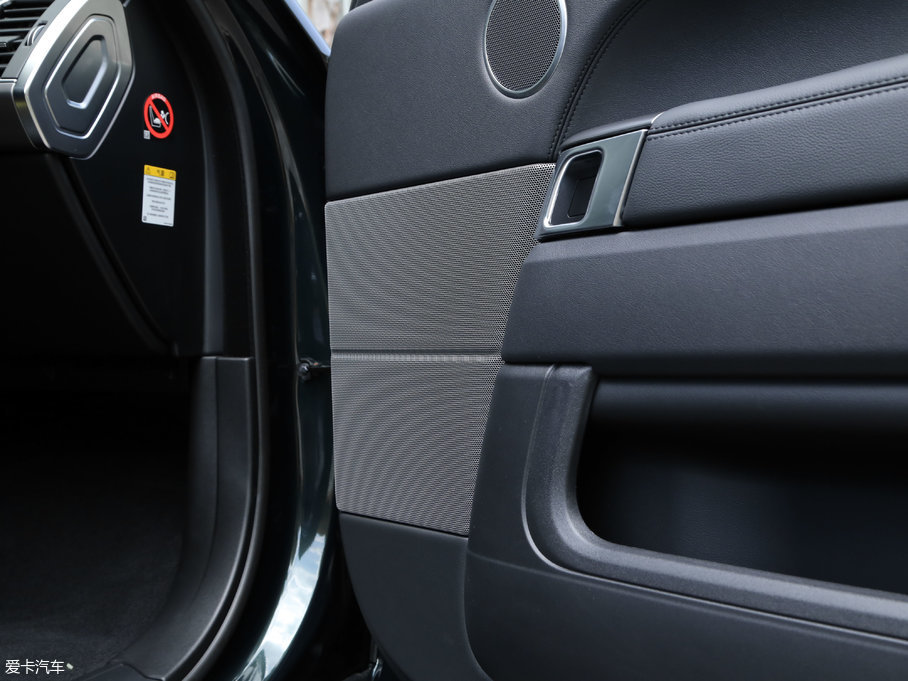 2017\ 3.0 V6 SC SE