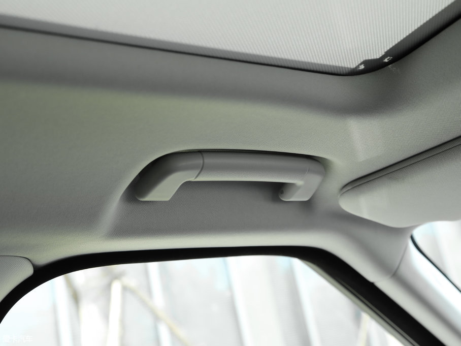 2017\ 3.0 V6 SC SE