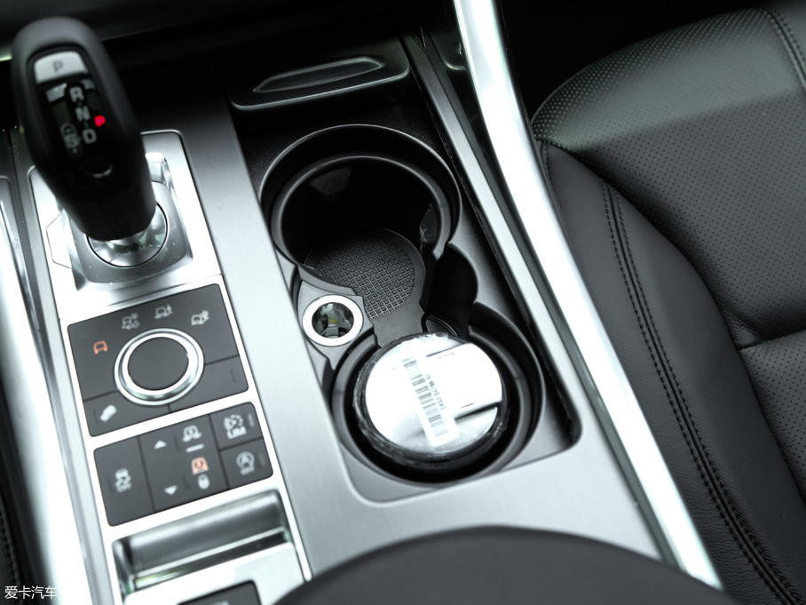 2017\ 3.0 V6 SC SE