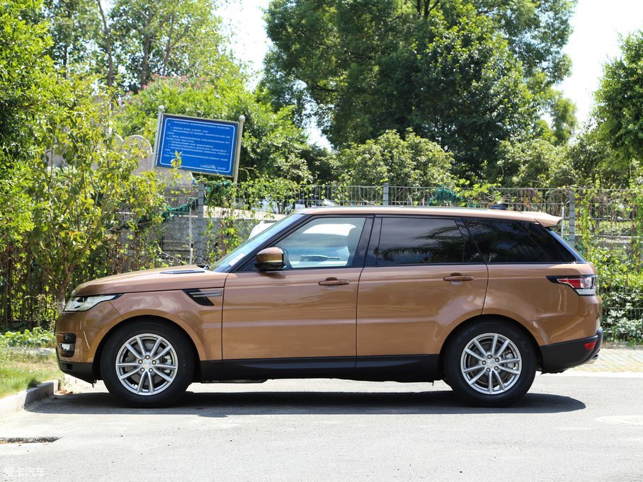 2017\ 3.0 V6 SC SE