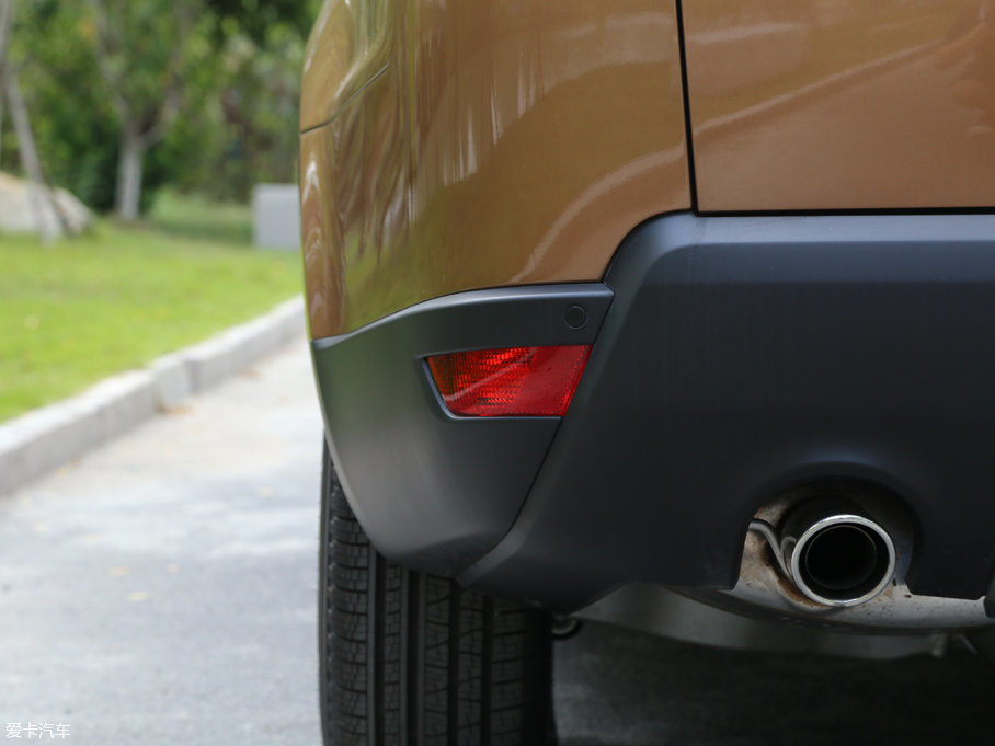 2017\ 3.0 V6 SC SE