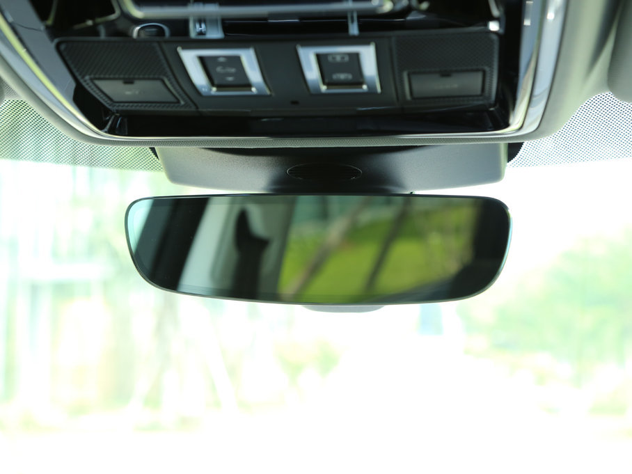 2017\ 3.0 V6 SC SE