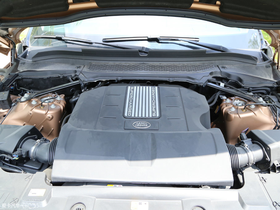 2017\ 3.0 V6 SC SE