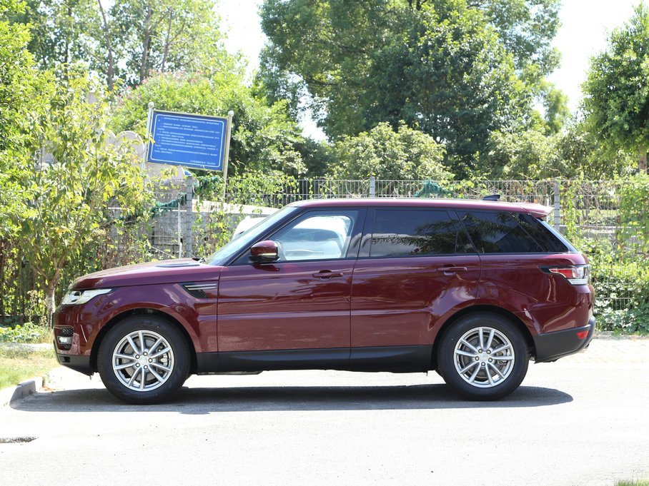 2017\ 3.0 V6 SC SE