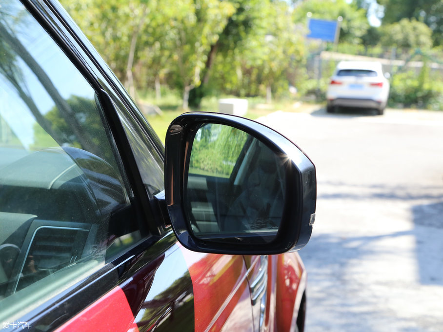 2017\(yn)(dng) 3.0 V6 SC SE