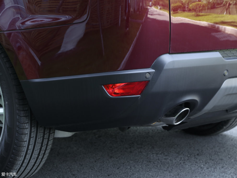 2017\ 3.0 V6 SC SE