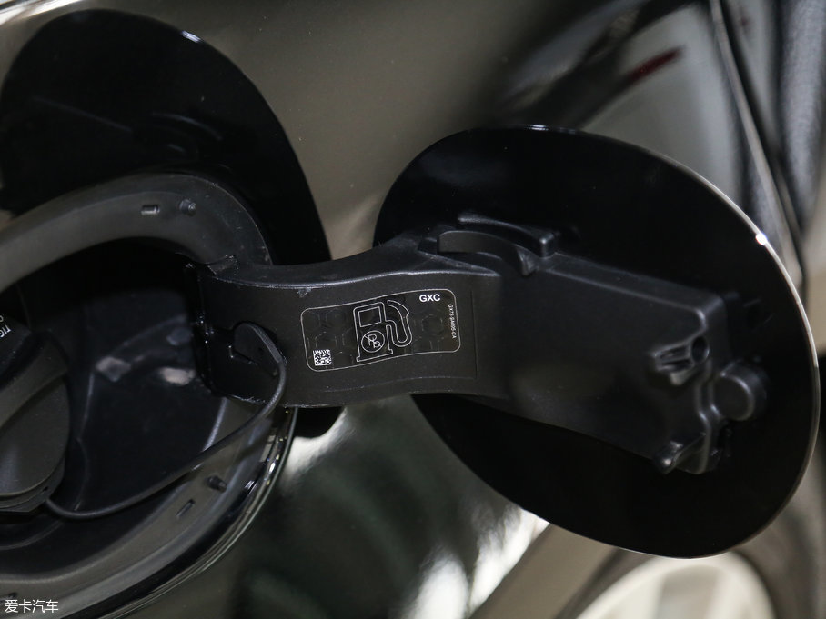 2017\(yn)(dng) 3.0 V6 SC HSE