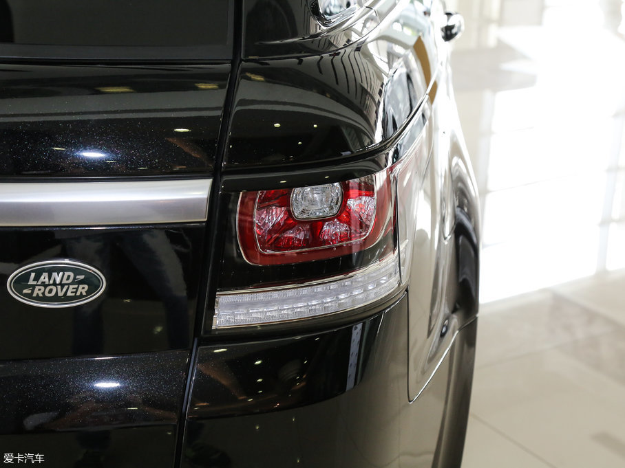 2017\ 3.0 V6 SC HSE