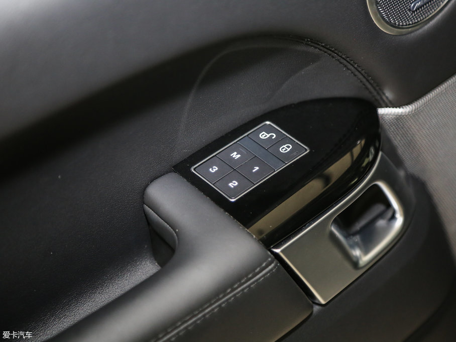 2017\(yn)(dng) 3.0 V6 SC HSE