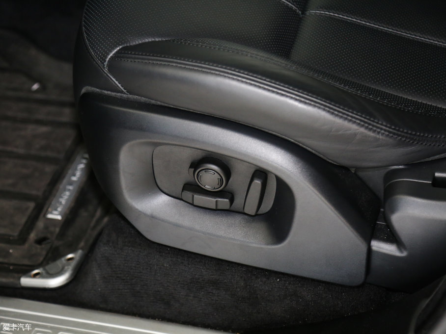 2017\ 3.0 V6 SC HSE