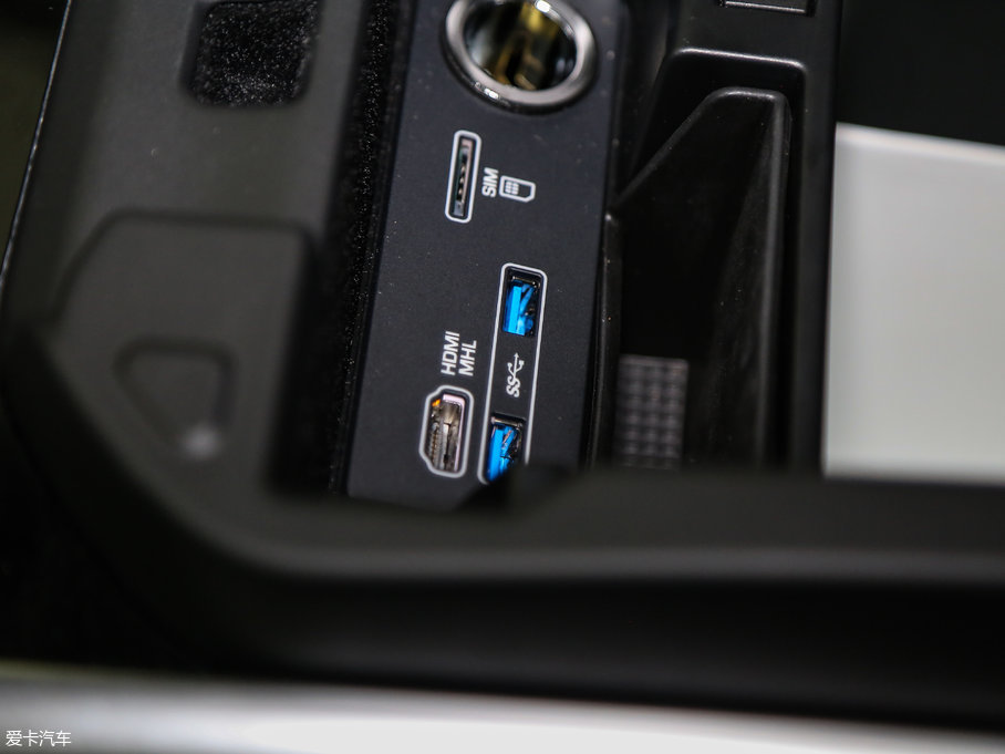 2017\ 3.0 V6 SC HSE