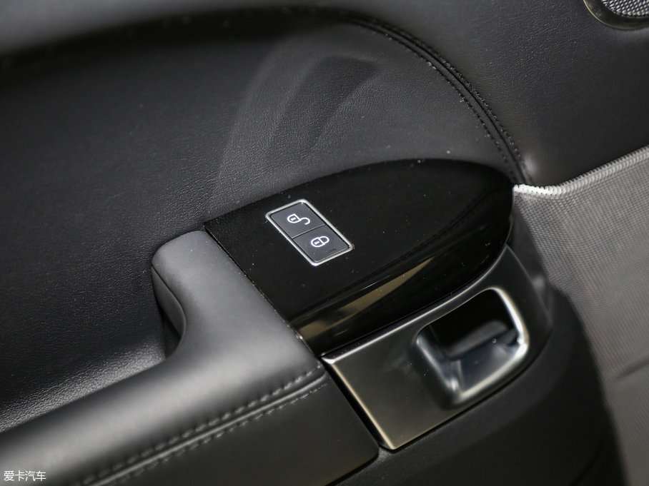 2017\ 3.0 V6 SC HSE