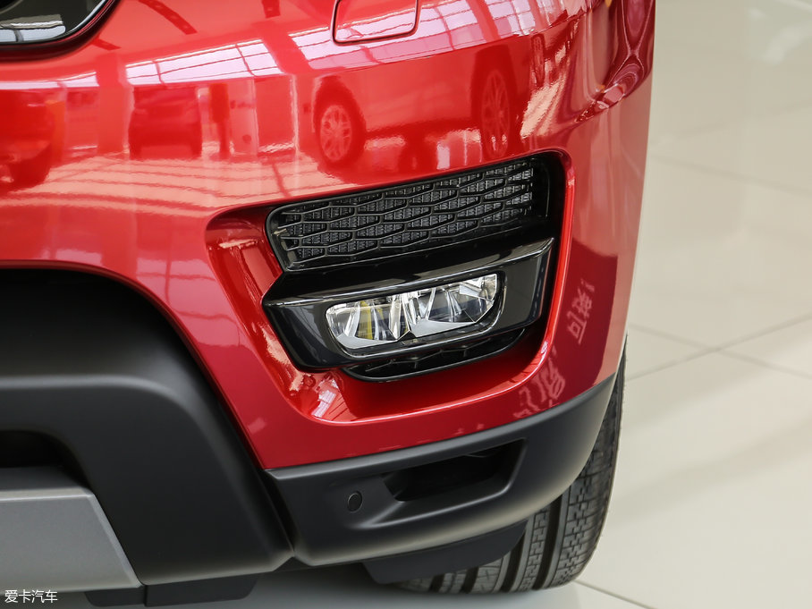 2017\ 3.0 V6 SC SE