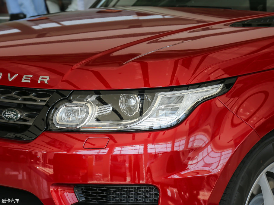 2017\ 3.0 V6 SC SE