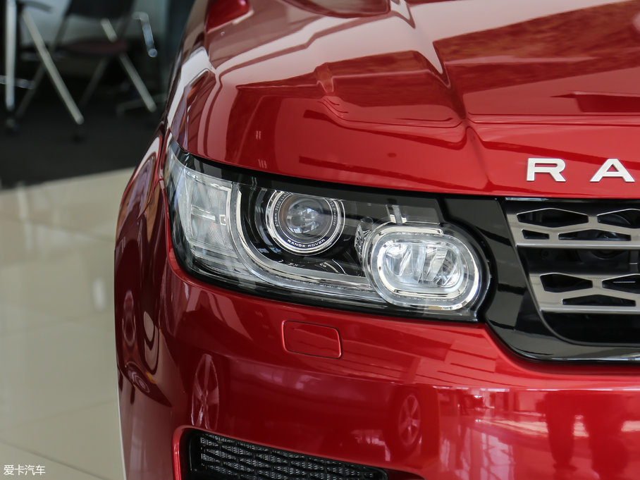 2017\ 3.0 V6 SC SE