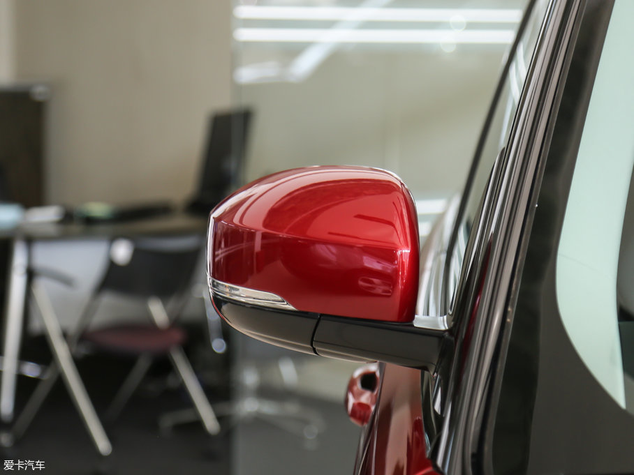 2017\(yn)(dng) 3.0 V6 SC SE