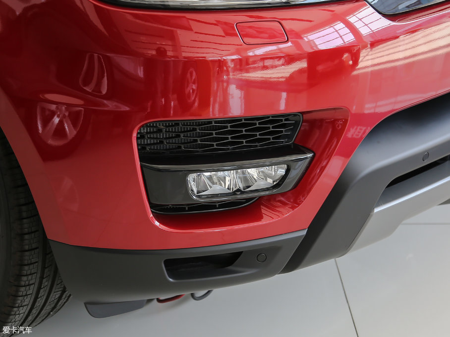 2017\ 3.0 V6 SC SE