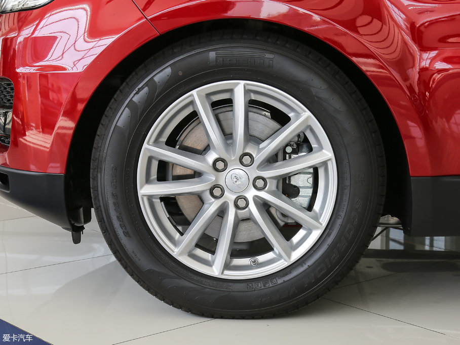 2017\ 3.0 V6 SC SE