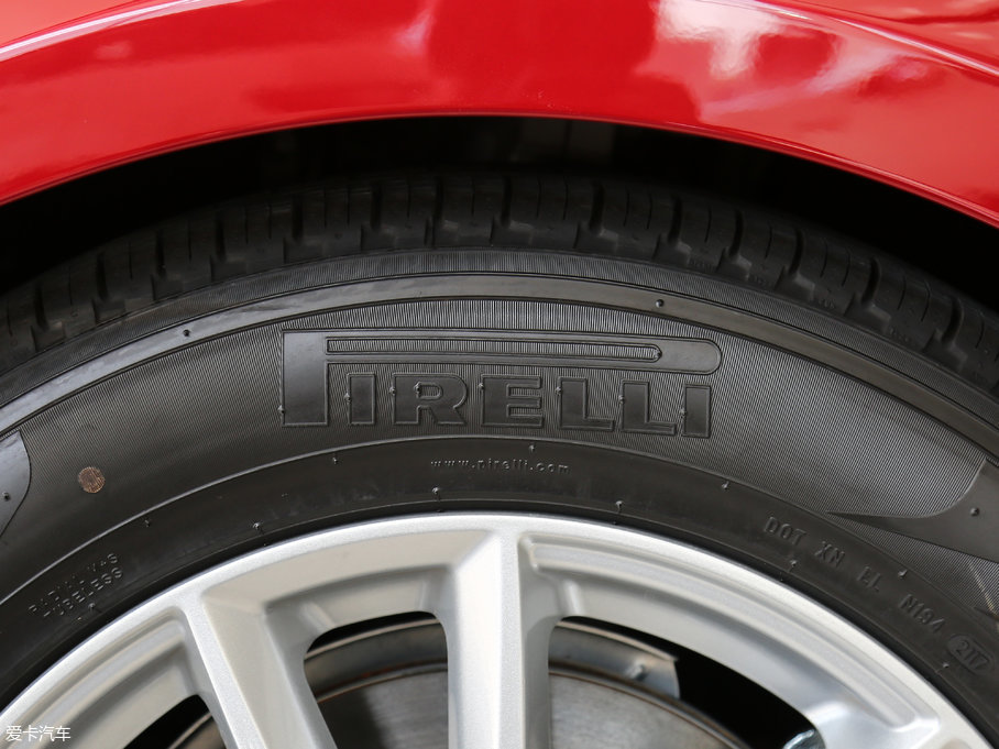 2017\ 3.0 V6 SC SE