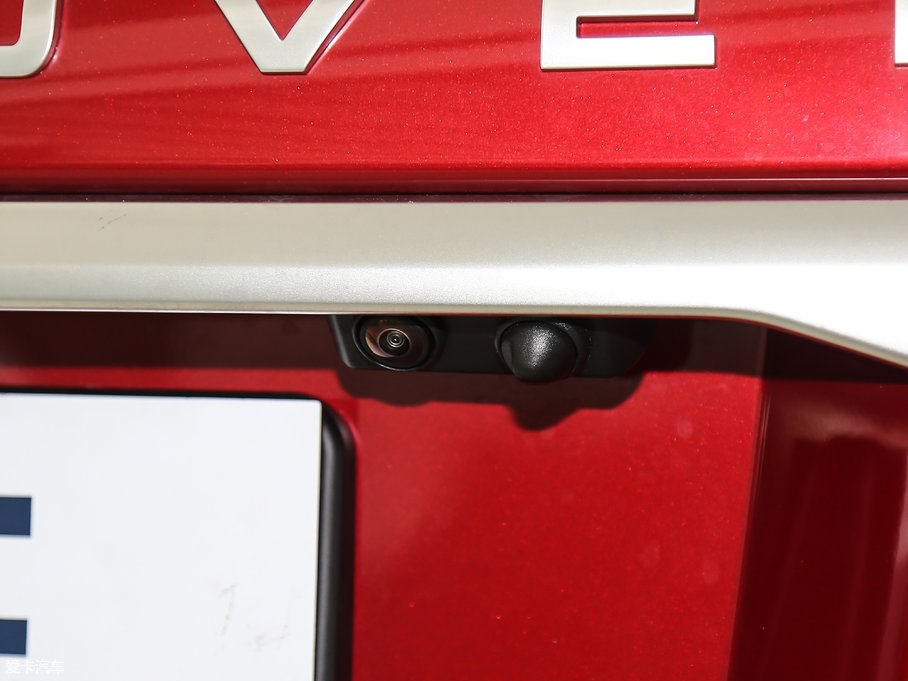 2017\ 3.0 V6 SC SE