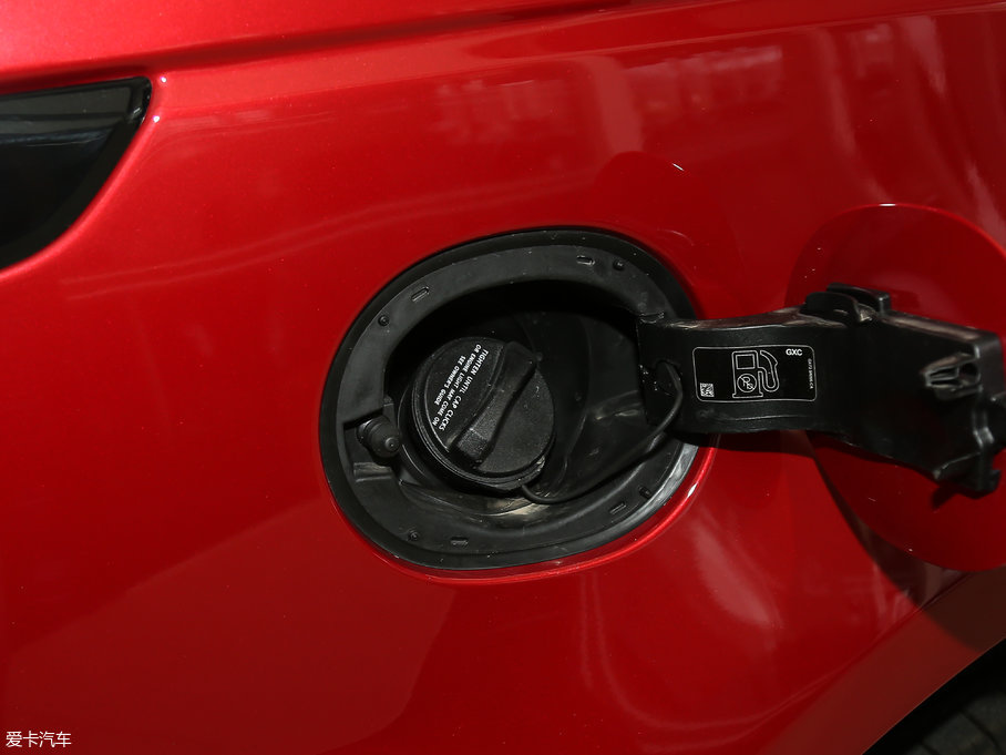 2017\ 3.0 V6 SC SE