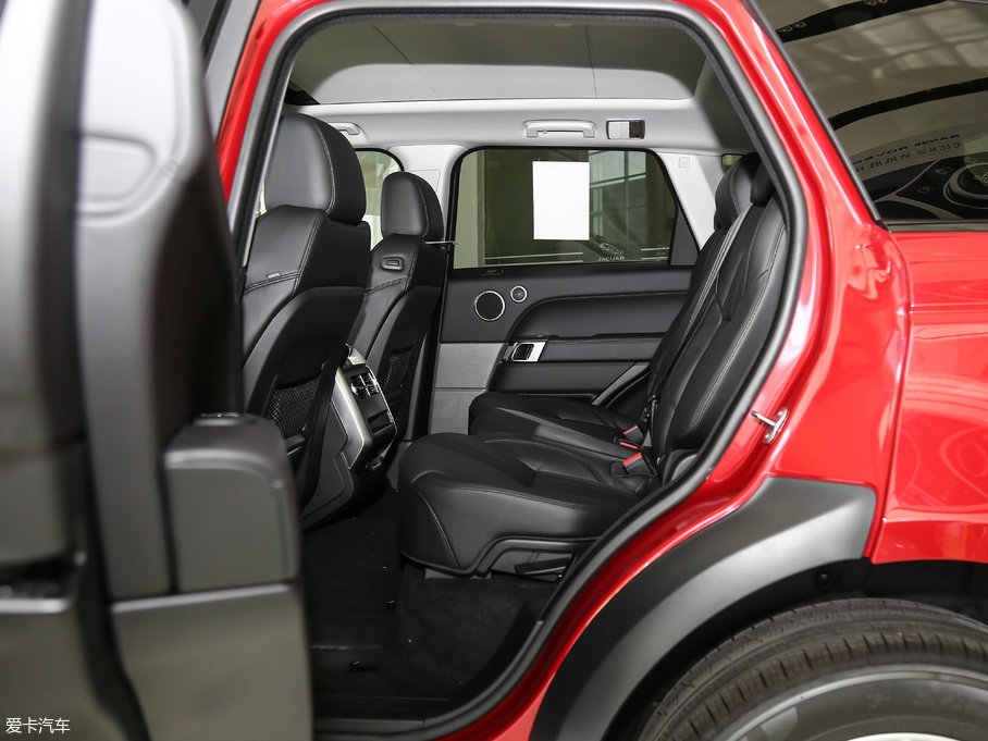 2017\ 3.0 V6 SC SE