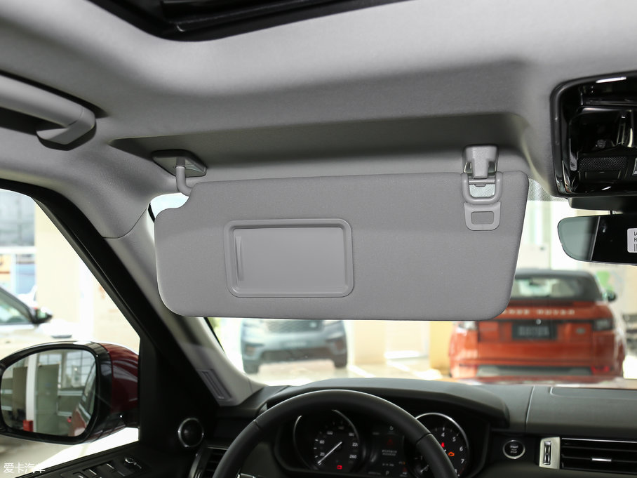 2017\ 3.0 V6 SC SE