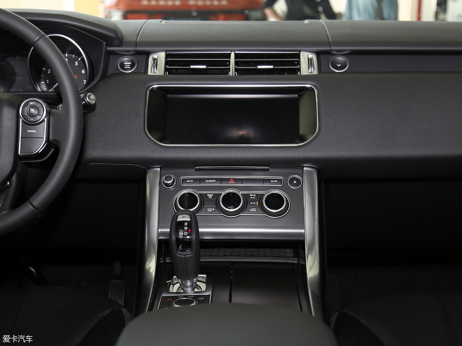 2017\ 3.0 V6 SC SE