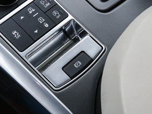 20173.0 V6 SC HSE DYNAMIC v܇Ƅ