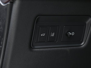 20173.0 V6 SC HSE DYNAMIC п؅^