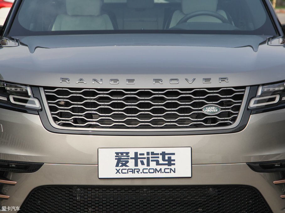 2017} P380 SE R-DYNAMIC