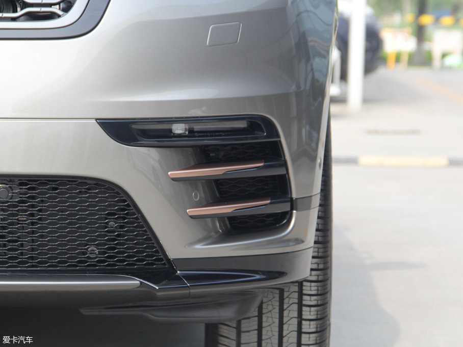 2017} P380 SE R-DYNAMIC