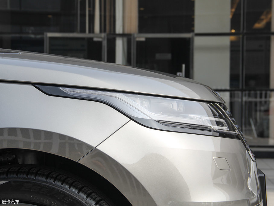 2017} P380 SE R-DYNAMIC