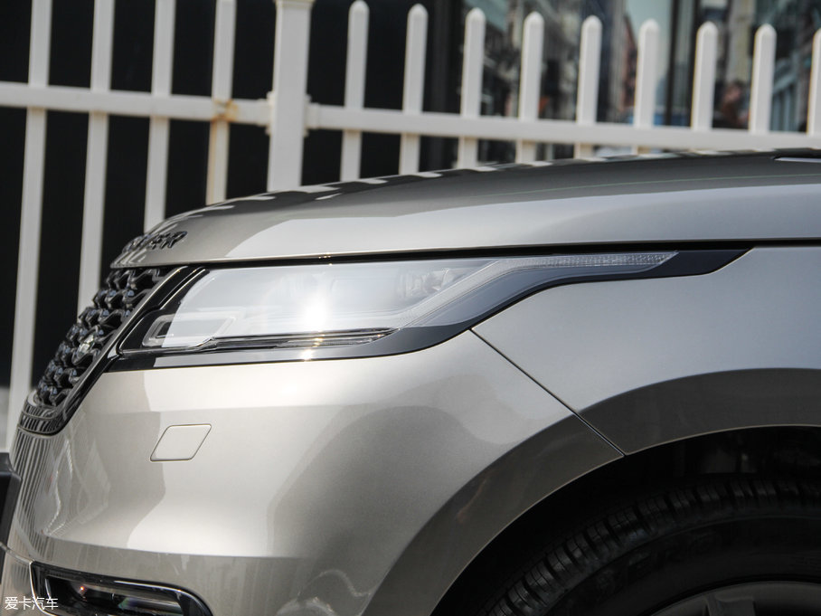 2017} P380 SE R-DYNAMIC