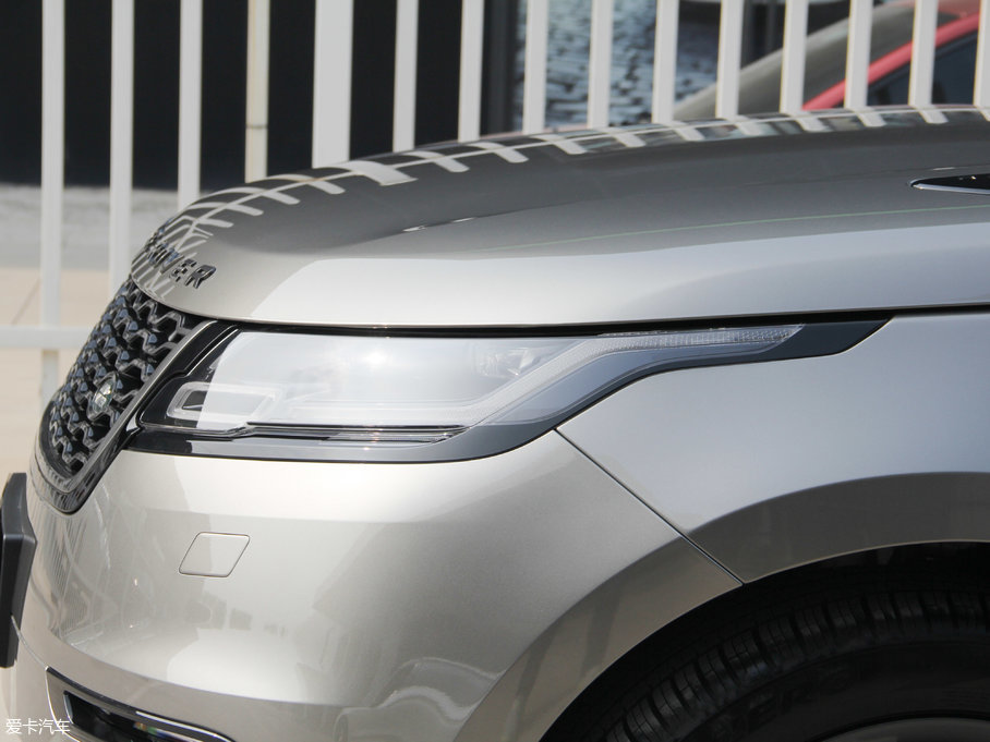 2017} P380 SE R-DYNAMIC