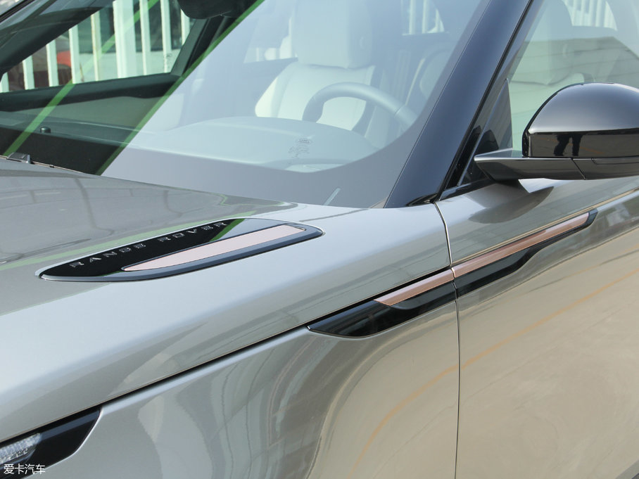 2017} P380 SE R-DYNAMIC