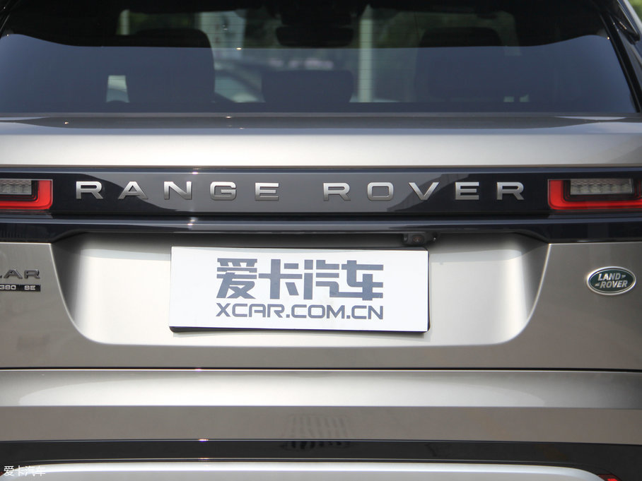 2017} P380 SE R-DYNAMIC