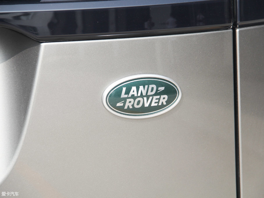 2017} P380 SE R-DYNAMIC