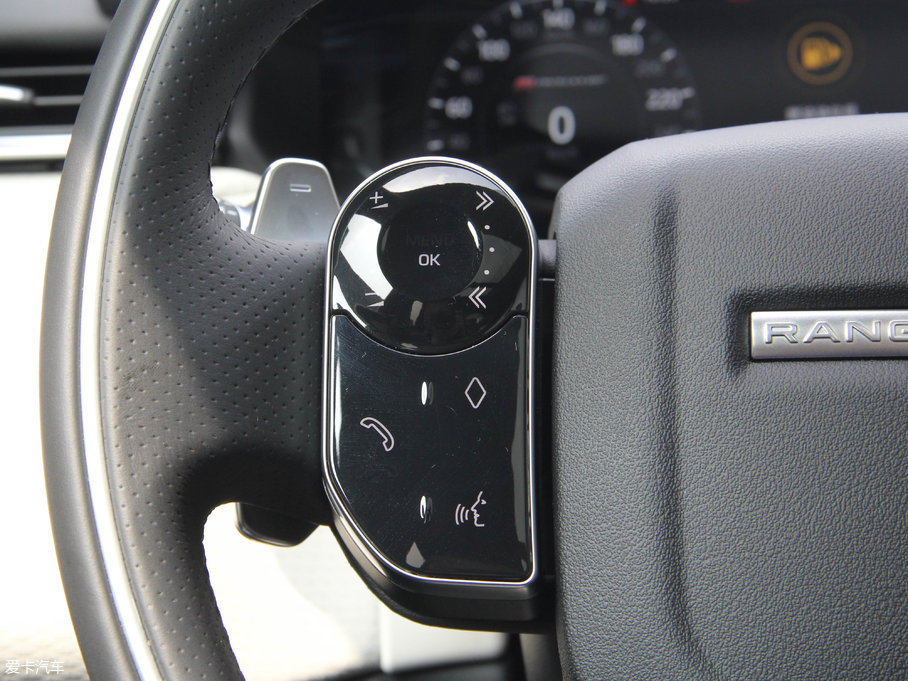 2017} P380 SE R-DYNAMIC