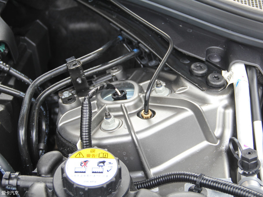 2017} P380 SE R-DYNAMIC