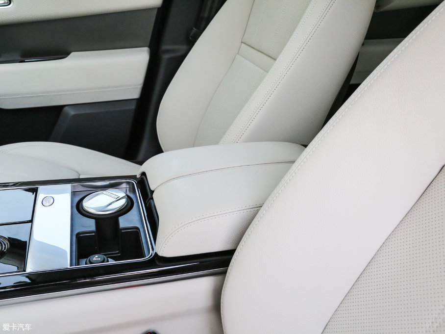 2017������} P380 S