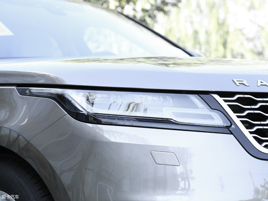 2017������} P380 S