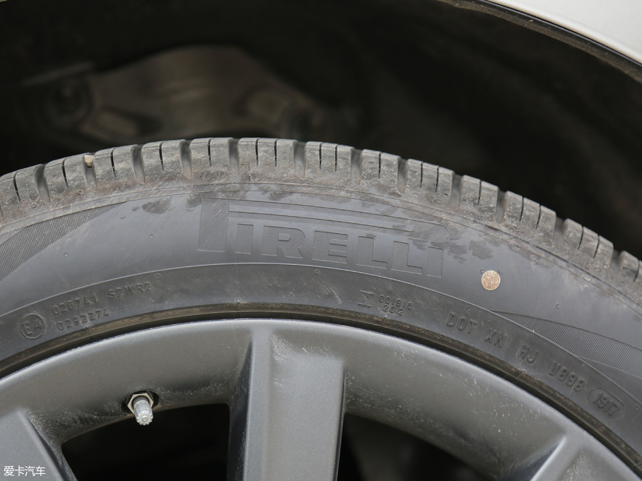 2017} P380 SE R-DYNAMIC